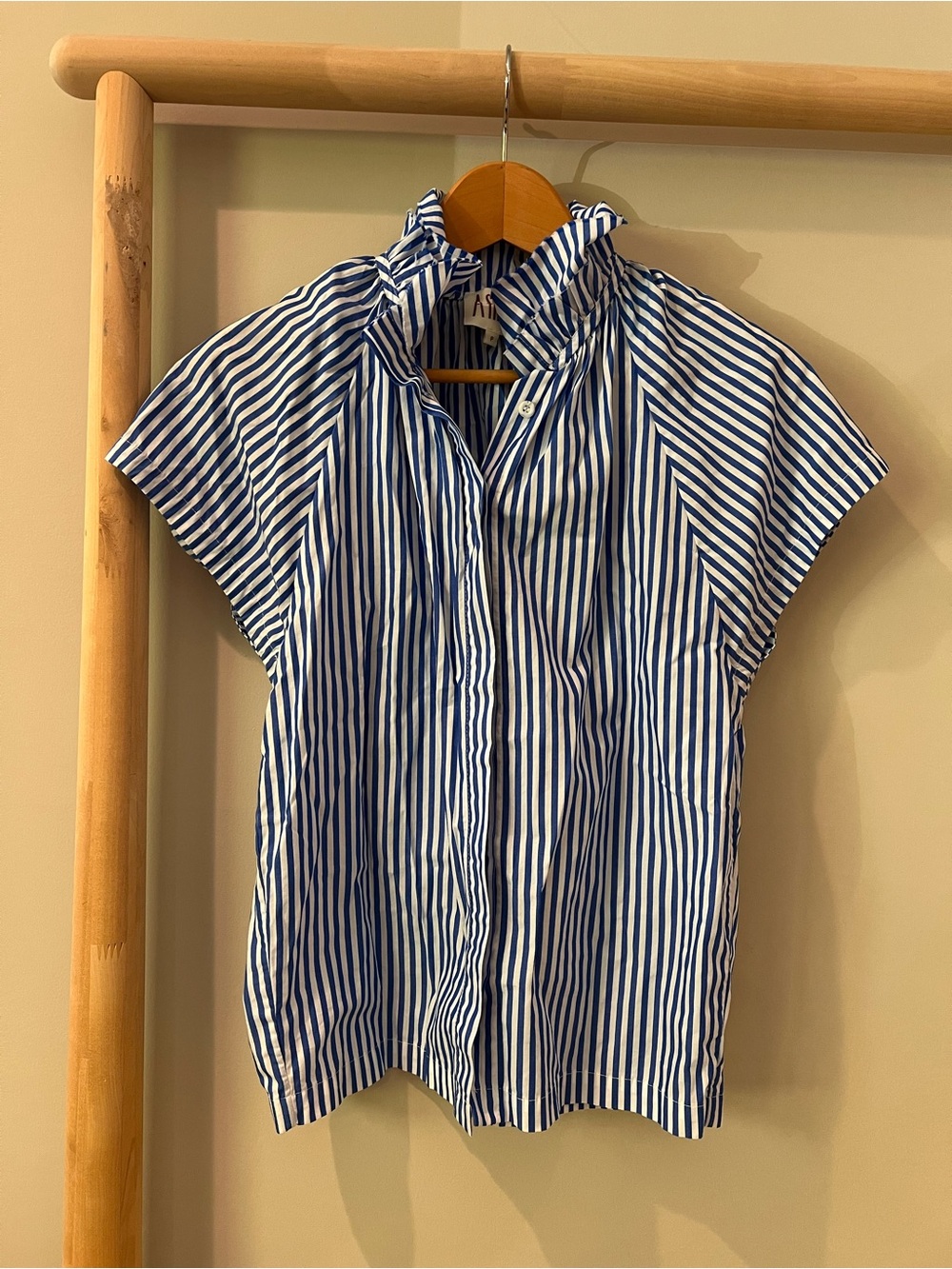 A Shirt Thing blue white striped short sleeved button down ruffle neck blouse P